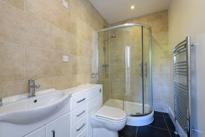 En-Suite- click for photo gallery